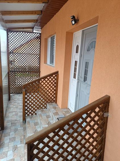 Casă cu 4 camere cu Teren 11700 Mp în Băbeni