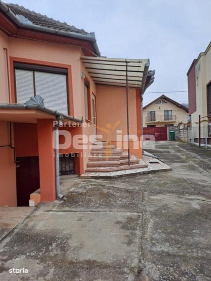 Casă cu 4 camere în Hășdat