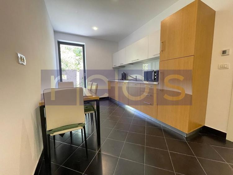 Apartament cu 4 camere decomandat în Primăverii