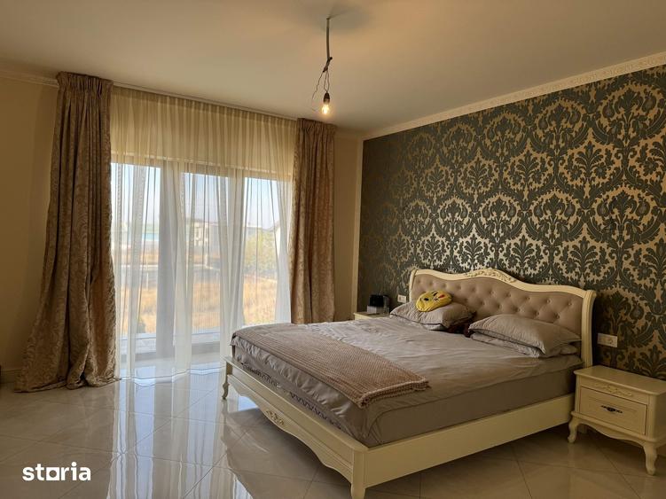 Casă cu Teren 3000 Mp în Central