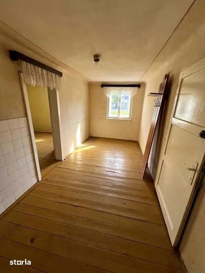 Casă cu 2 camere cu Teren 250 Mp în Central