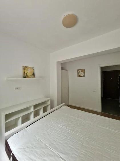 Apartament cu 2 camere, mobilat în Păcii