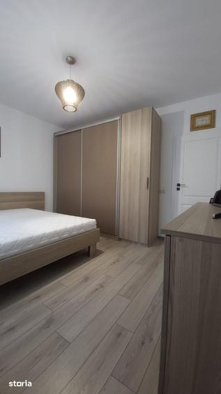 Casă cu 3 camere cu Teren 400 Mp în Săbăreni