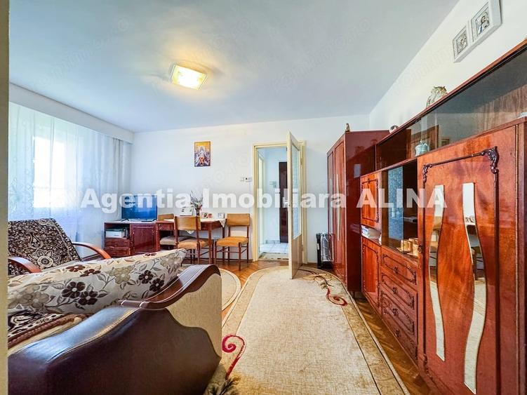 Apartament cu 2 camere semidecomandat în Piața Centrală