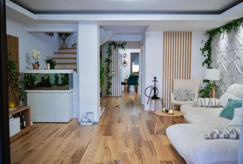 Casă cu 3 camere cu Canalizare în Exterior Est