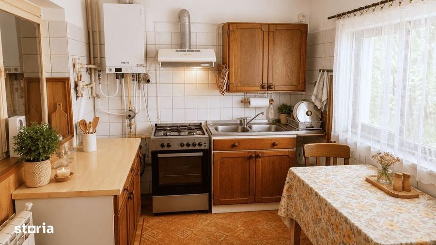 Casă cu 4 camere cu Teren 475 Mp în Central