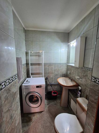 Apartament cu 3 camere decomandat în Mărășești