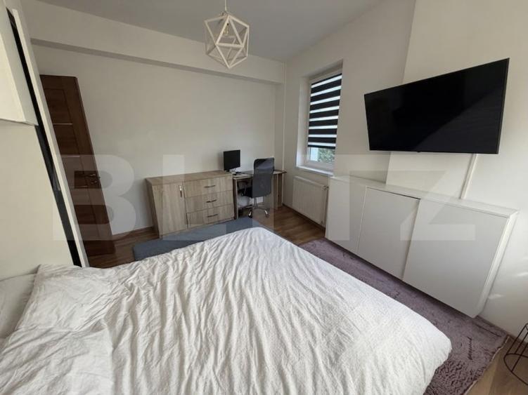 Apartament cu 3 camere decomandat, mobilat în Florești