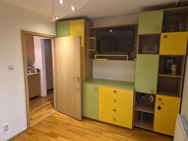Apartament cu 2 camere decomandat în Girocului