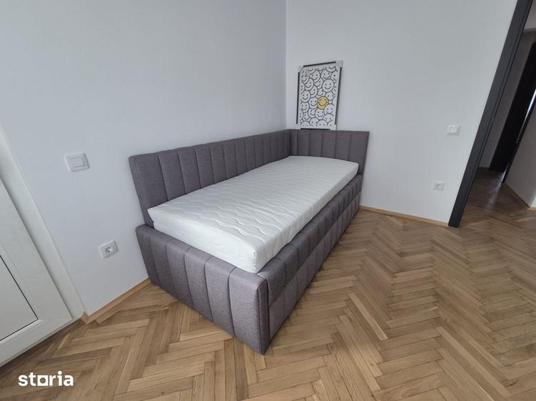 Apartament cu 3 camere decomandat în Calea Dumbrăvii