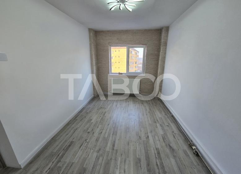 Apartament cu 3 camere decomandat în Mihai Viteazul