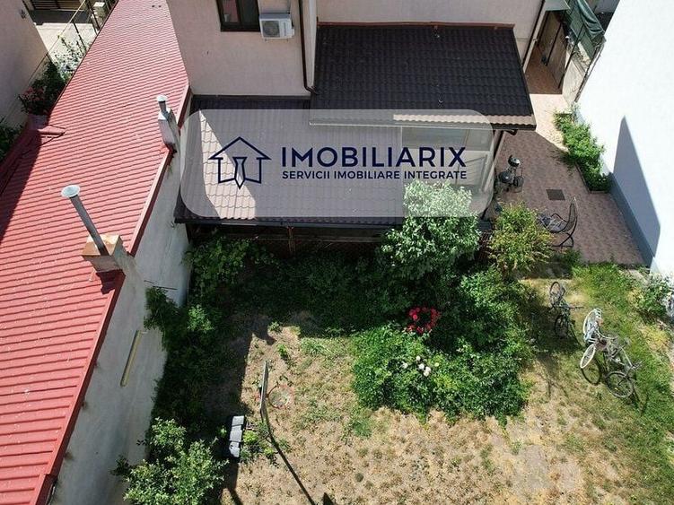 Casă individuală cu 10 camere cu Canalizare în Casa de Cultură