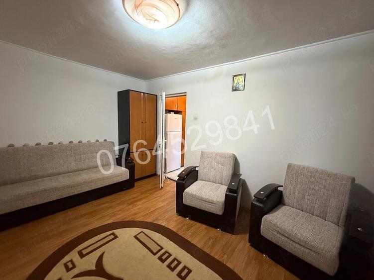 Apartament cu 2 camere decomandat în Lacul Tei