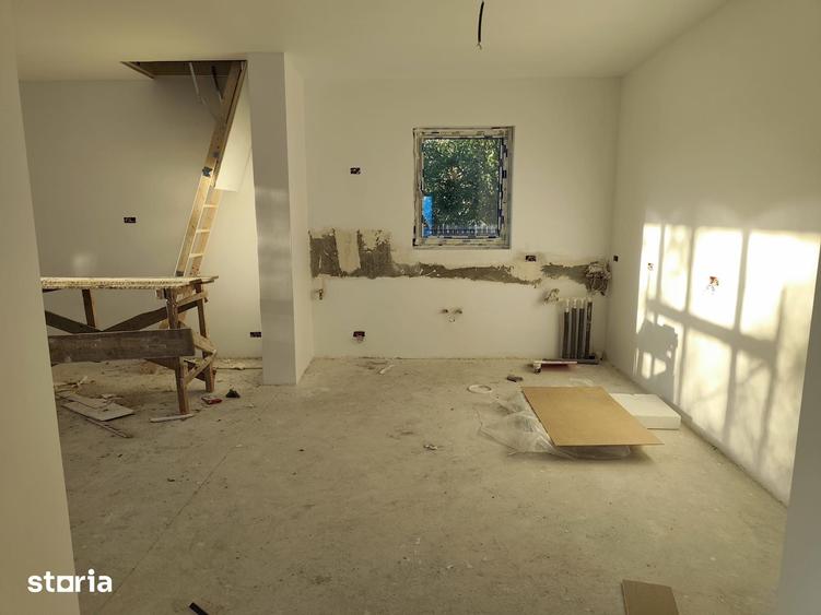 Casă cu 3 camere cu Teren 478 Mp în Tărtășești