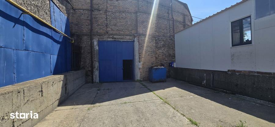 Spațiu comercial, de 800 mp, în Zona Industrială