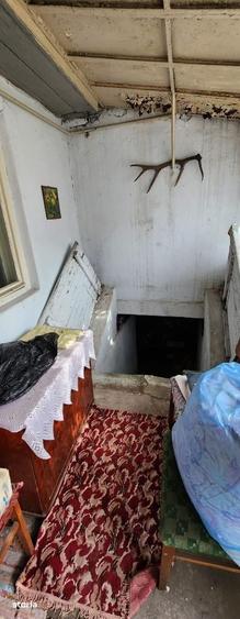 Casă cu 3 camere cu Teren 435 Mp în Florilor