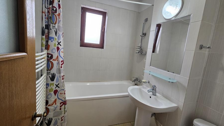 Apartament cu 2 camere semidecomandat în Vitan Mall