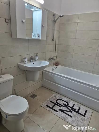 Apartament cu 2 camere decomandat în Găvana