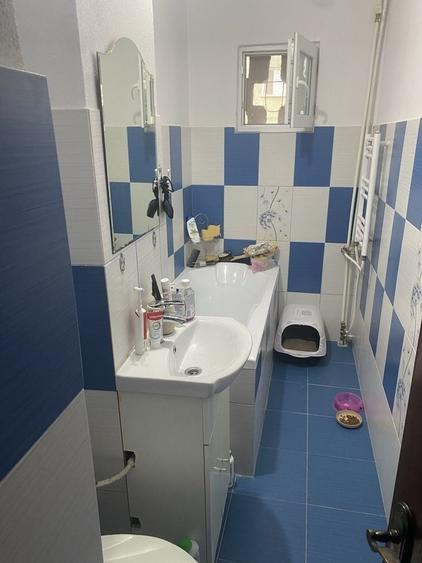 Apartament cu 3 camere decomandat în Ostroveni