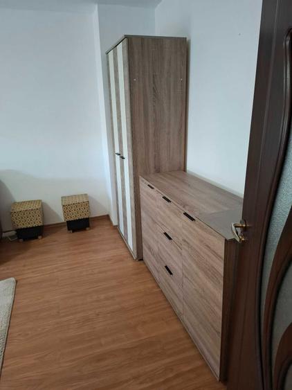Apartament cu 2 camere decomandat în Carpați 2