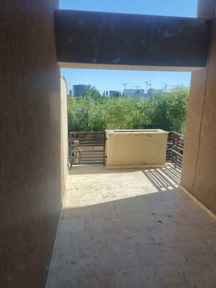Casă individuală cu 4 camere cu Teren 400 Mp în Pipera