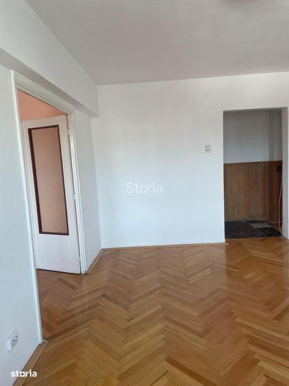 Apartament cu 3 camere de vanzare in cartierul Tudor, zona Corina
