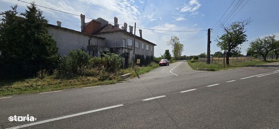 Casă cu 4 camere în Cucorăni
