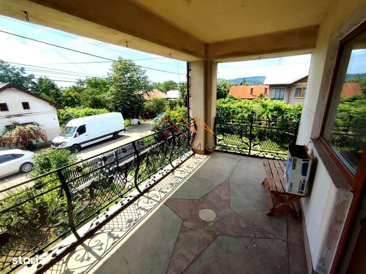 Casă cu 4 camere decomandat cu Teren 890 Mp în Slobozia