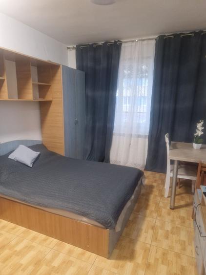 Garsonieră semidecomandată în Far