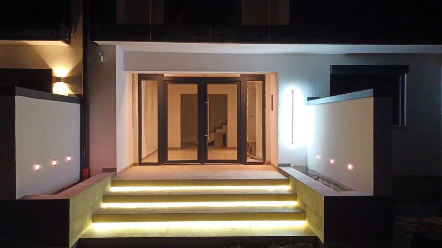 Apartament cu 3 camere decomandat în Titu