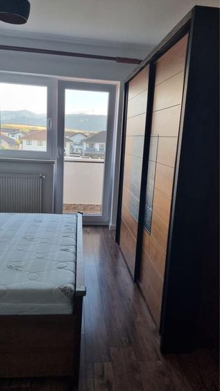 Apartament cu 3 camere decomandat în Crinț