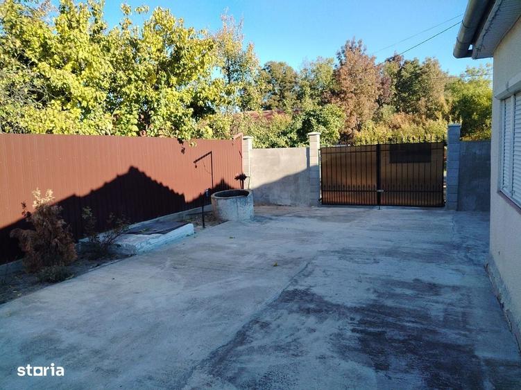 Casă cu 3 camere în Șepreuș