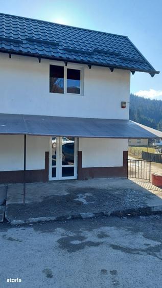 De inchiriat spatiu comercial 33 mp + dependinte - 10