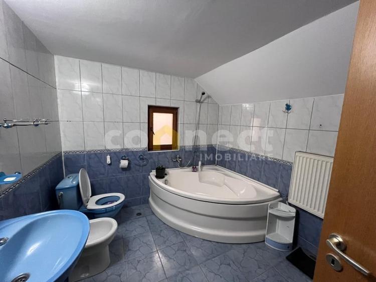 Casă individuală cu 4 camere cu Canalizare în Semicentral