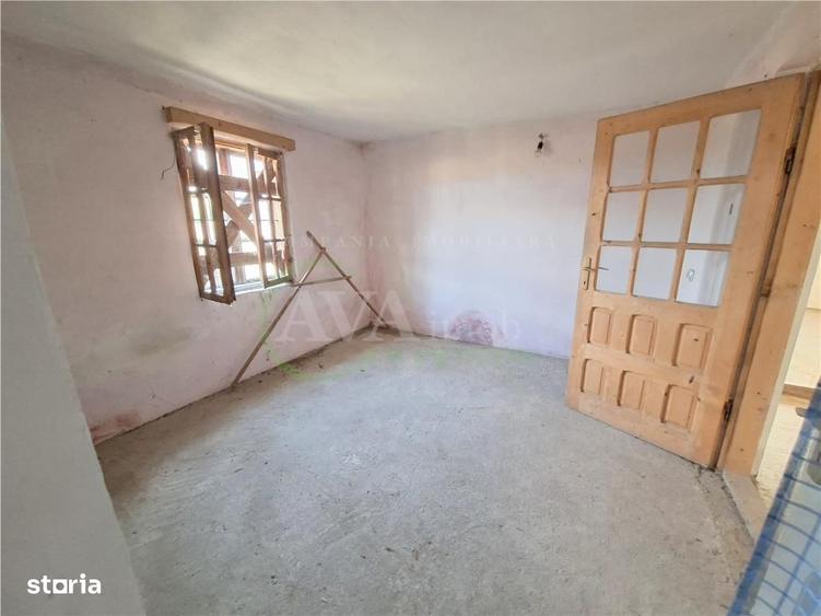 Casă cu 3 camere în Valea Mică
