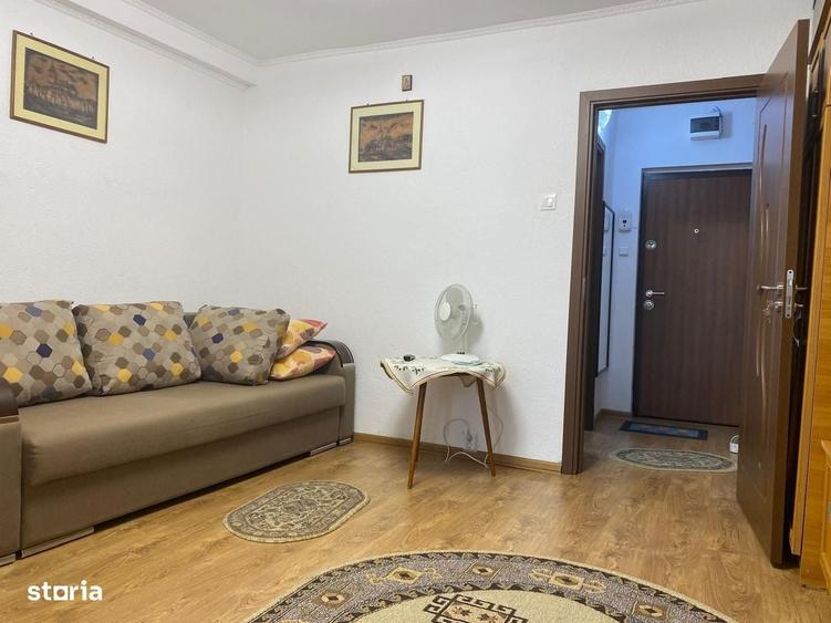 Garsonieră în Noua