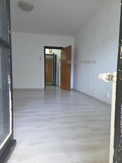 Garsonieră semidecomandată, mobilată în Berceni