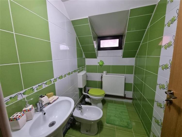 Casă individuală cu 5 camere cu Teren 1232 Mp în Sâncraiu de Mureș