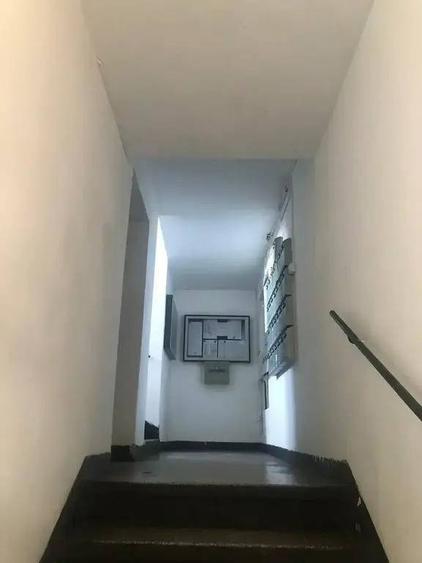 Apartament cu 3 camere semidecomandat în Gara de Nord