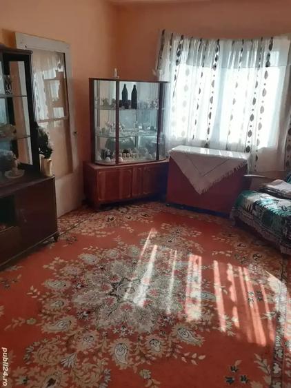 Apartament cu 3 camere în Filipeștii de Pădure