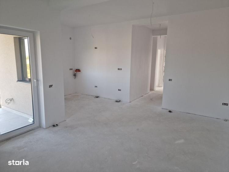 Apartament cu 3 camere în Remetea Mare