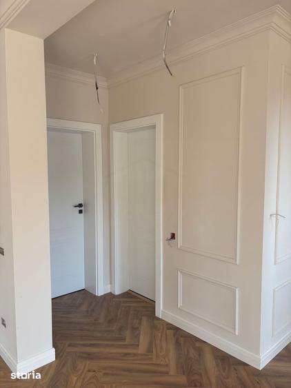 Casă cu 5 camere cu Teren 440 Mp în Malu Mare