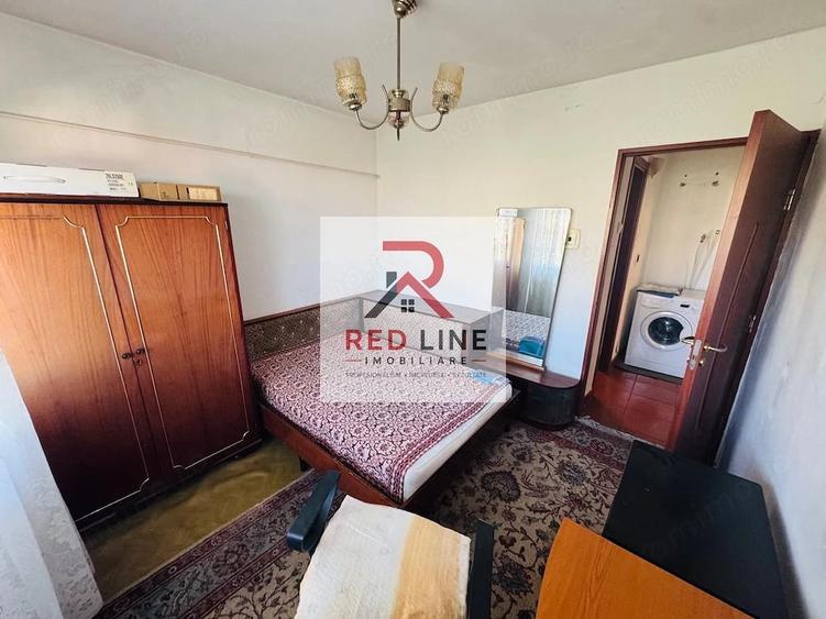 Apartament cu 3 camere decomandat în Traian