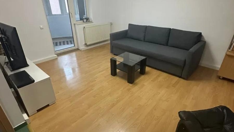 Garsonieră decomandată, mobilată în Virtuții