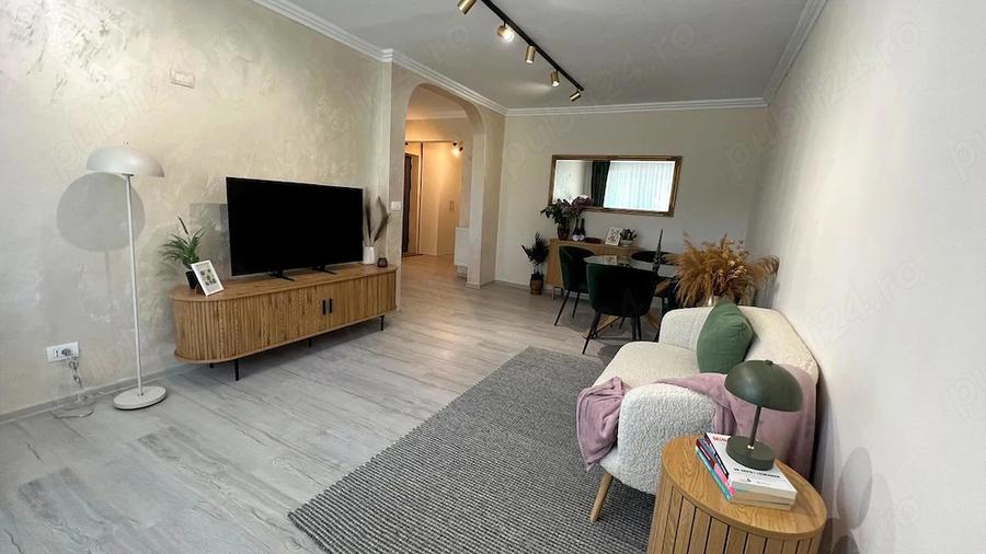 Apartament cu 3 camere decomandat în Ștefan cel Mare
