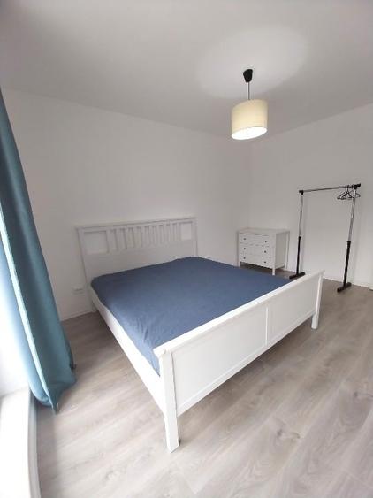 Apartament cu 3 camere decomandat, mobilat în Florești