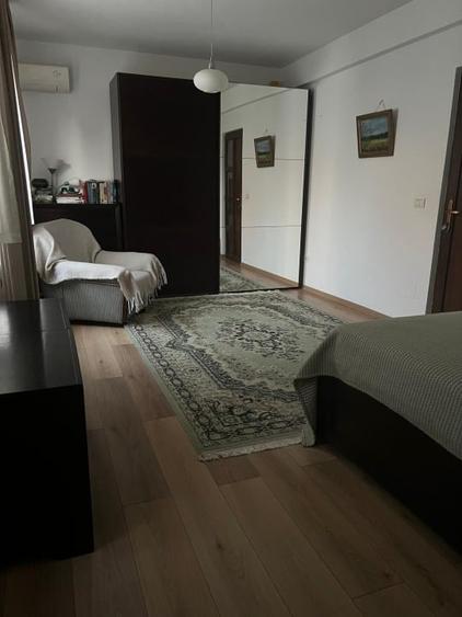 Casă individuală cu 4 camere cu Canalizare în Km 4-5