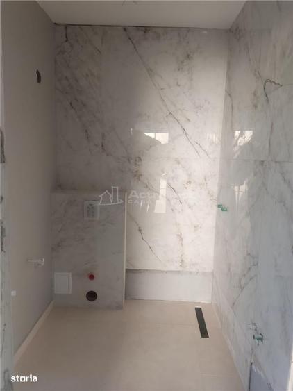 Casă cu 4 camere cu Teren 320 Mp în Central