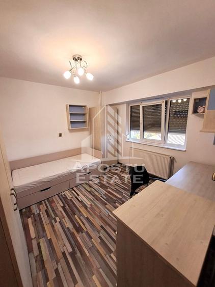 Apartament cu 3 camere decomandat, mobilat în Aradului