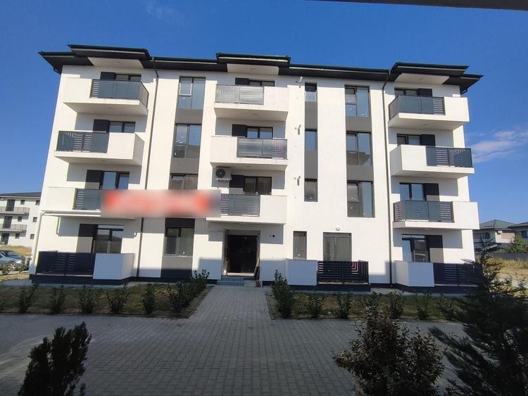 Apartament cu 2 camere decomandat în Est